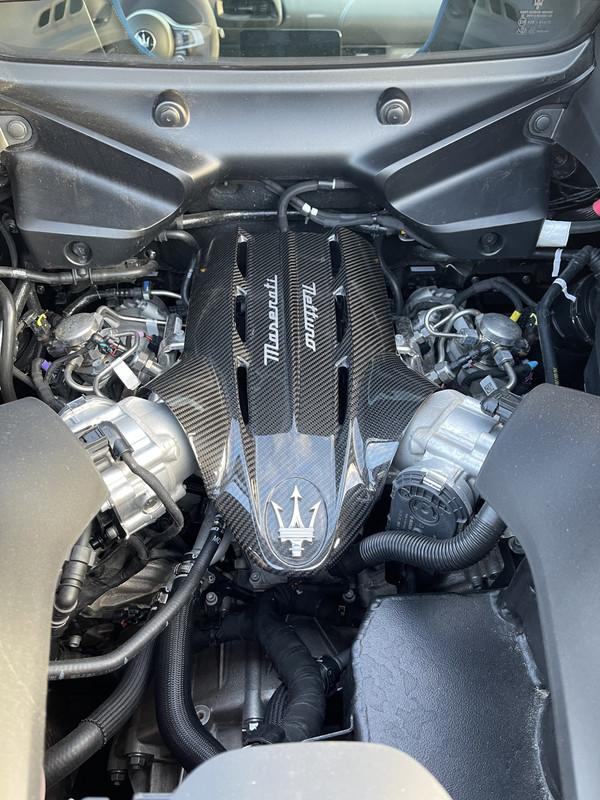 033DCDEE-DC27-44B0-9000-761D9B837823