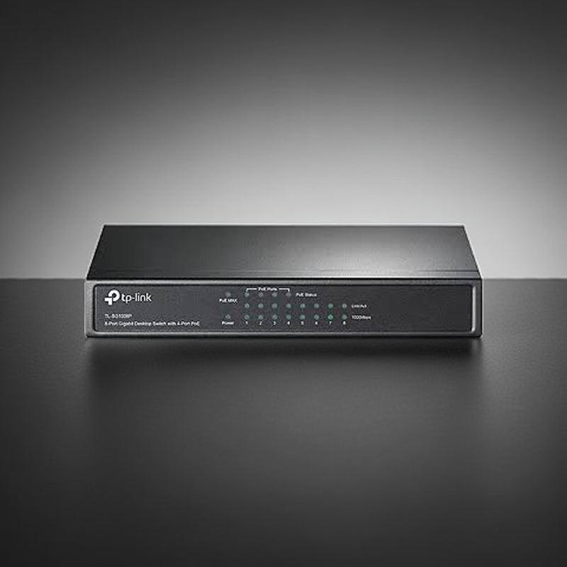 Vista frontal do Switch TP-Link TL-SG1008P, com o logo TP-Link e os LEDs indicadores.