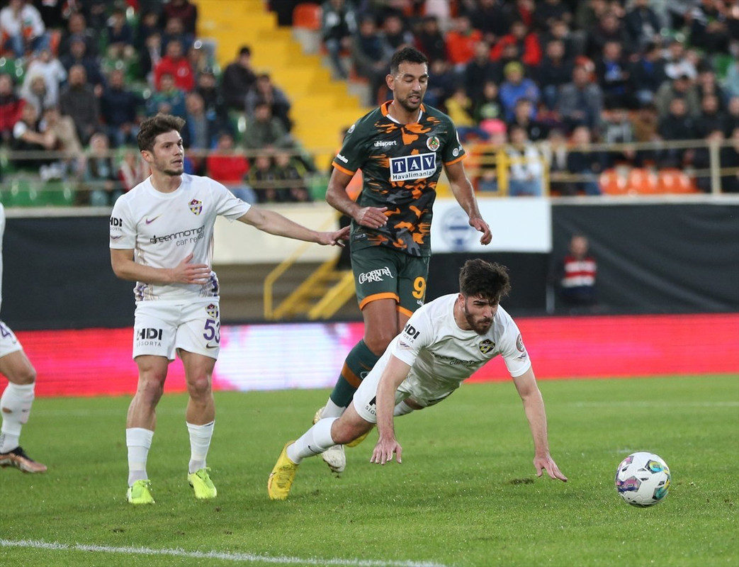 Nhận định, soi kèo Eyupspor vs Alanyaspor, 23h00 ngày 25/8