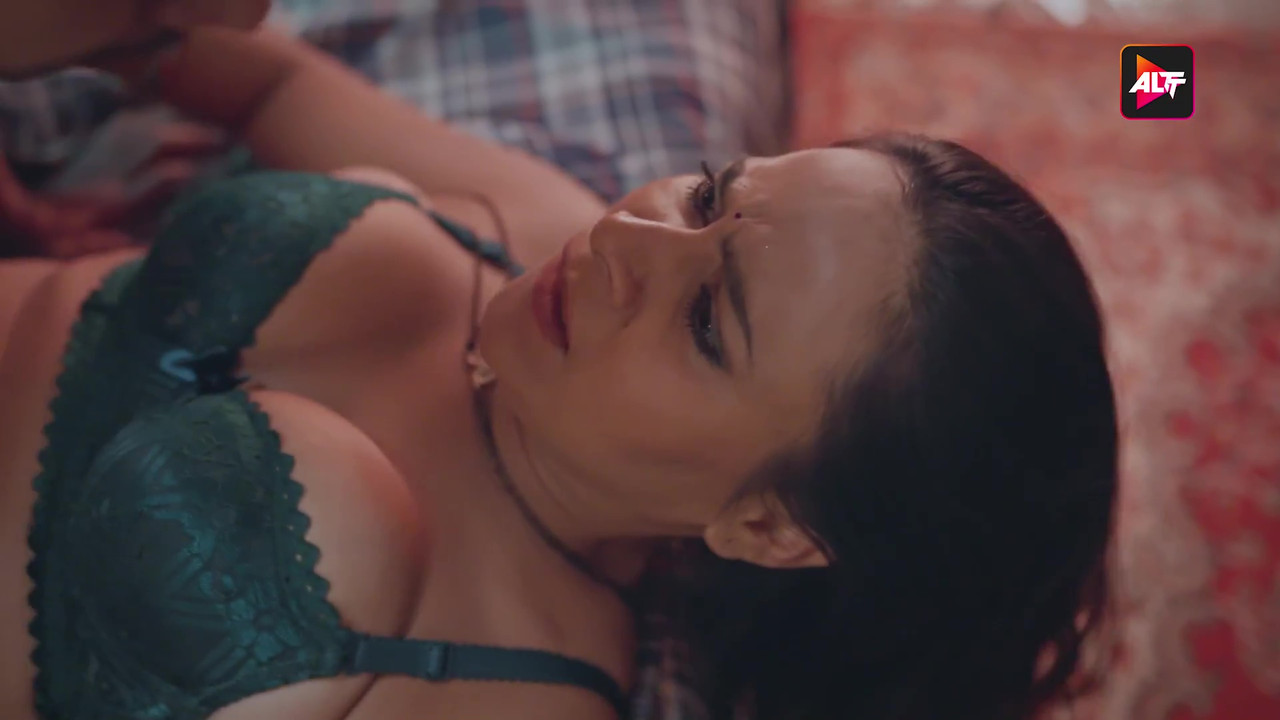 vlcsnap-2025-05-13-01h34m32s080