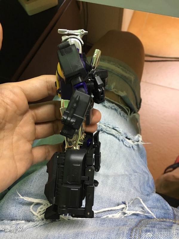 749ad6bdgy1fjo2gxy5w9j20qo0zkgtp