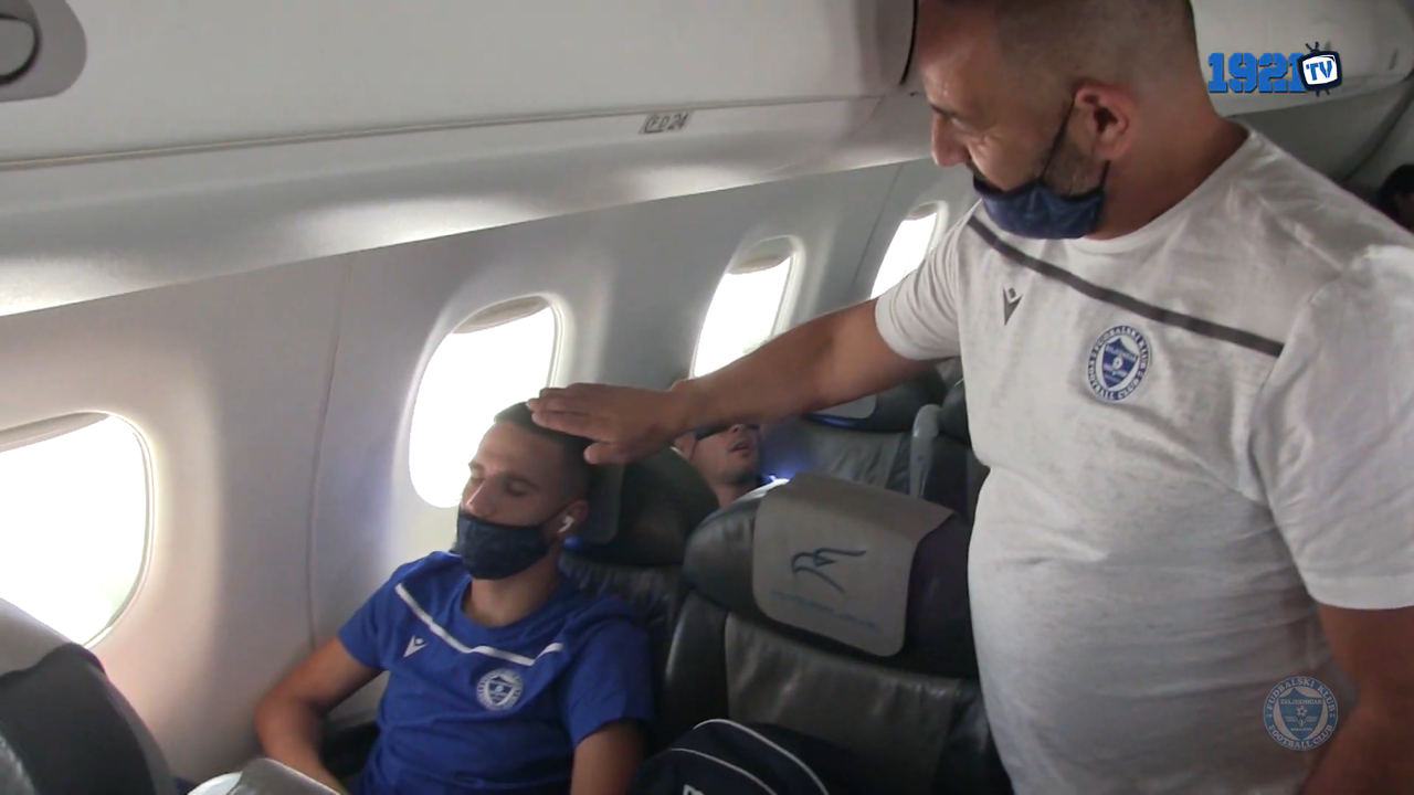 F778CF7E-58D4-435C-8545-1EA700128286