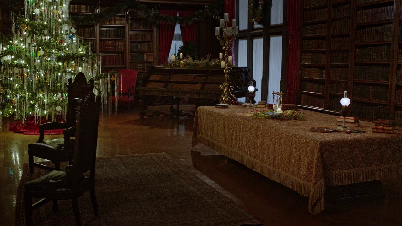 A-Biltmore-Christmas-2023-Blu-Ray-English-720p-x264-AVC-AAC-2-0-mp4-0004