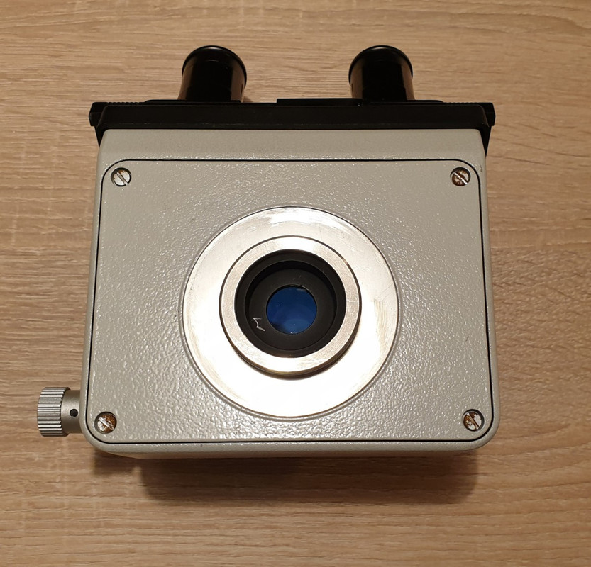 Leitz_Trinokulartubus_4_1200px