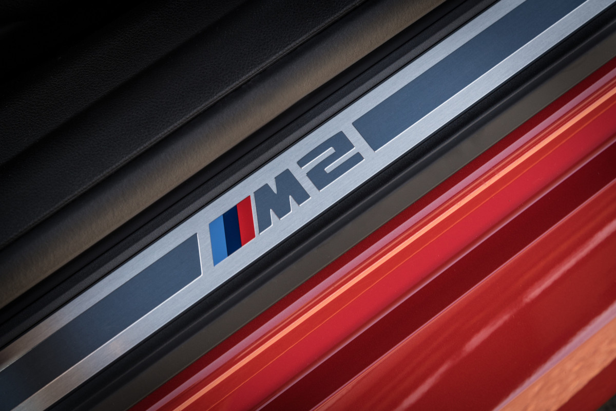 P90481816_highRes_the-all-new-bmw-m2-d