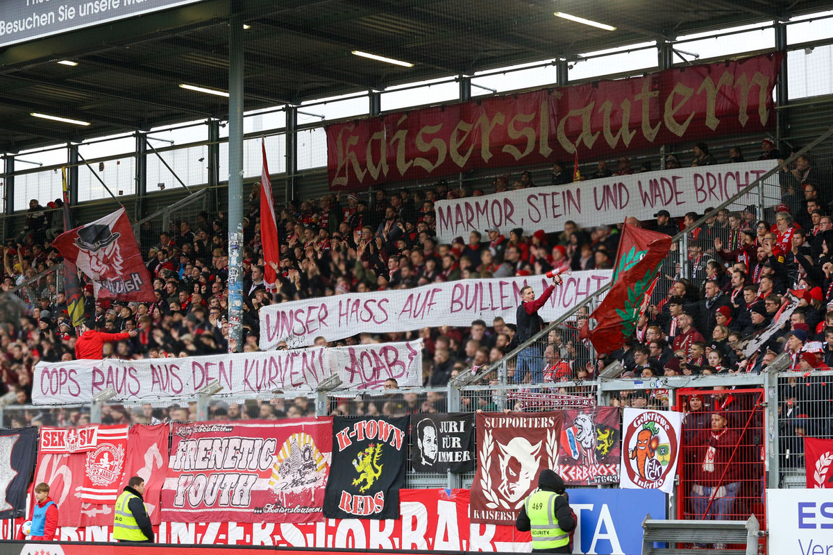 sv-wehen-wiesbaden-1-fc-kaiserslautern-2-bundesliga-2023-2024-24