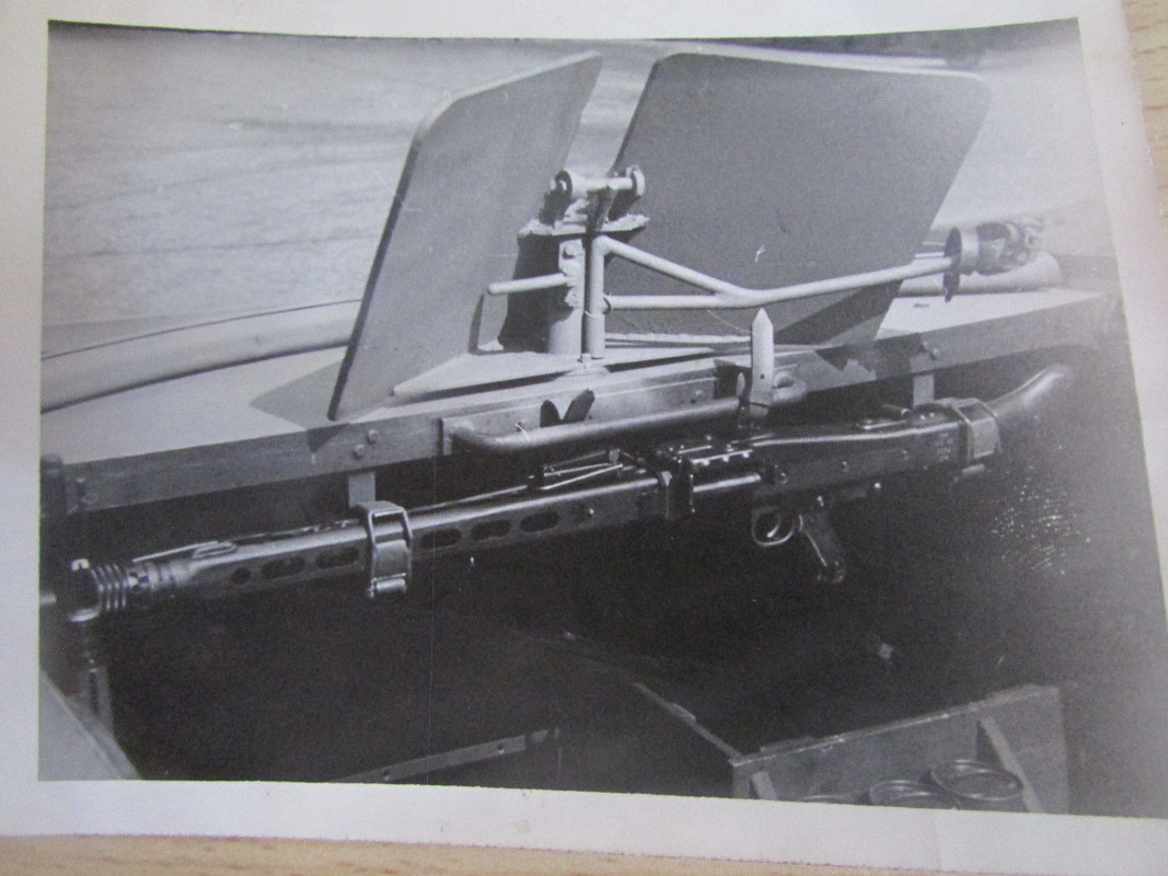 Schützenpanzer SdKfz 251 , MG Stand mit Schutzschild , MG 42 in 