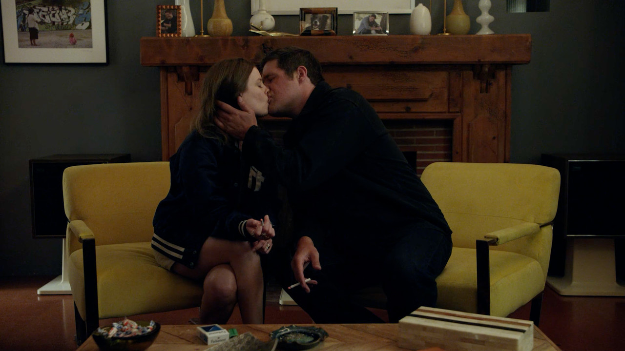 Love.S02_compilation.00_01_56_10.Still013