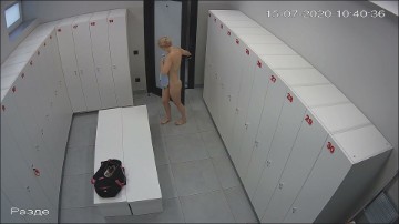 [Image: Voyeur25125095444.jpg]