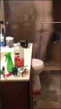 [Image: Voyeur35555143710.jpg]