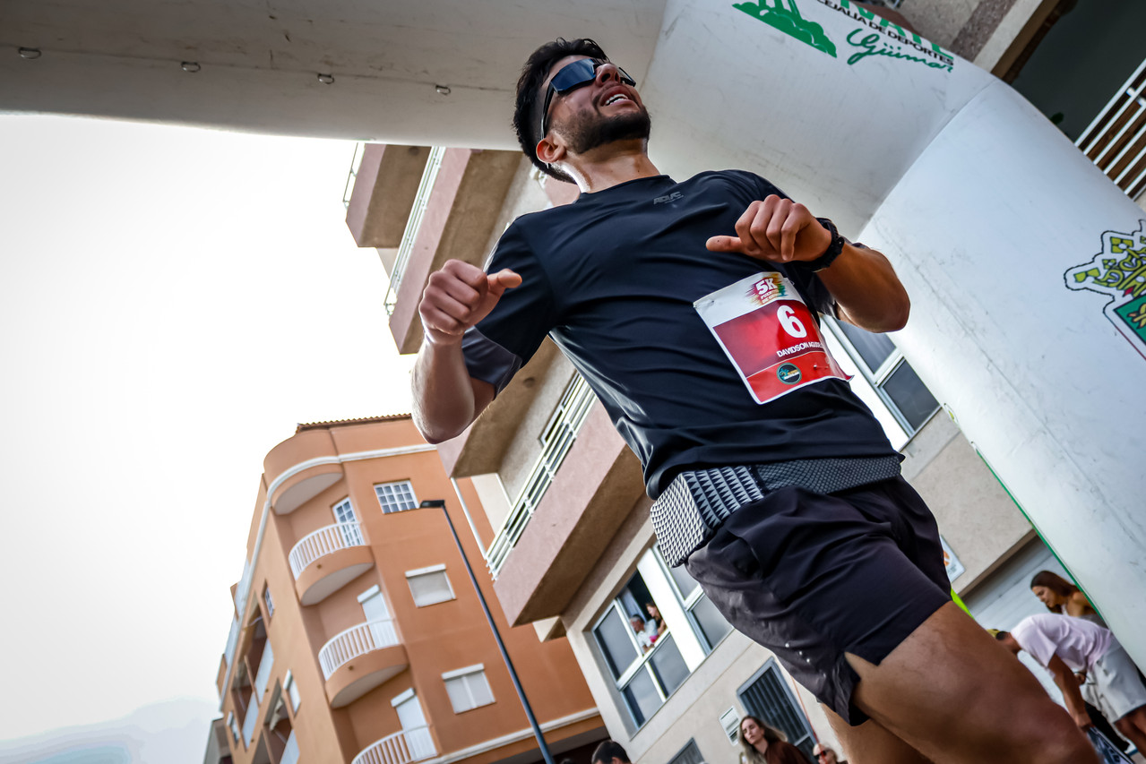 Canary Run 7883