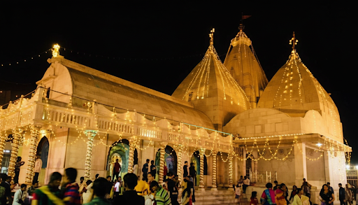 Nand Bhavan Temple — Huranga Holi