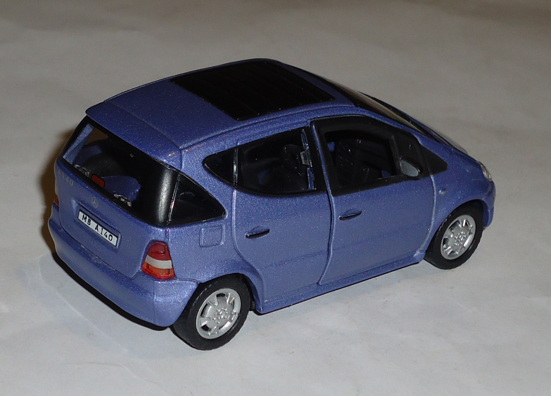 Mercedes-Benz-A140 1