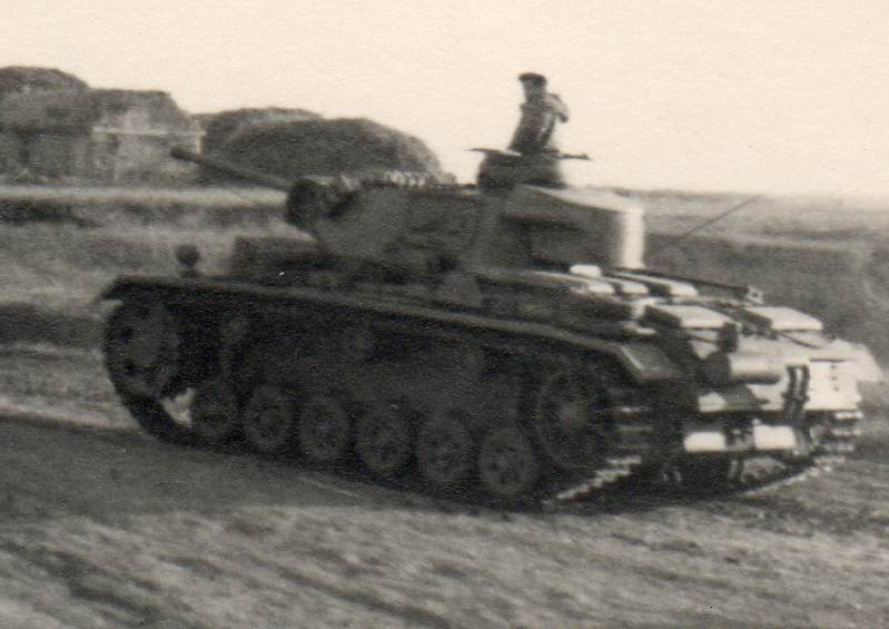 2Foto Deutscher Panzer WW2