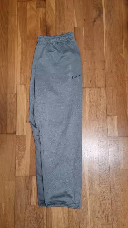Nike vintage gris Therma-fit 2