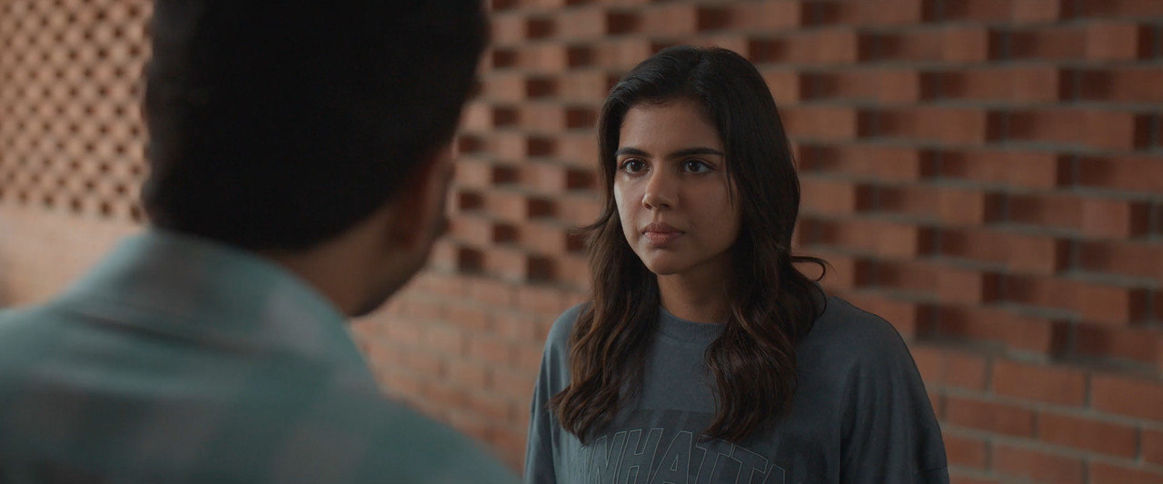 Odum Kuthira Chadum Kuthira 2025 WebRip [Hindi + Tamil + Telugu + Malayalam + Kannada] 480p 720p 1080p ESub Screenshot