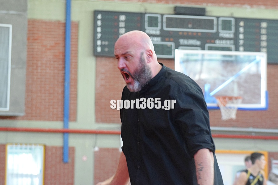 , &Delta;ί&omega;&nu;&alpha;&sigmaf;: &Tau;&omicron; &phi;&omega;&tau;&omicron;&rho;&epsilon;&pi;&omicron;&rho;&tau;ά&zeta; &tau;&omicron;&upsilon; “&delta;&iota;&pi;&lambda;&omicron;ύ” &sigma;&tau;&eta;&nu; &Alpha;&gamma;. &Pi;&alpha;&rho;&alpha;&sigma;&kappa;&epsilon;&upsilon;ή (pics)
