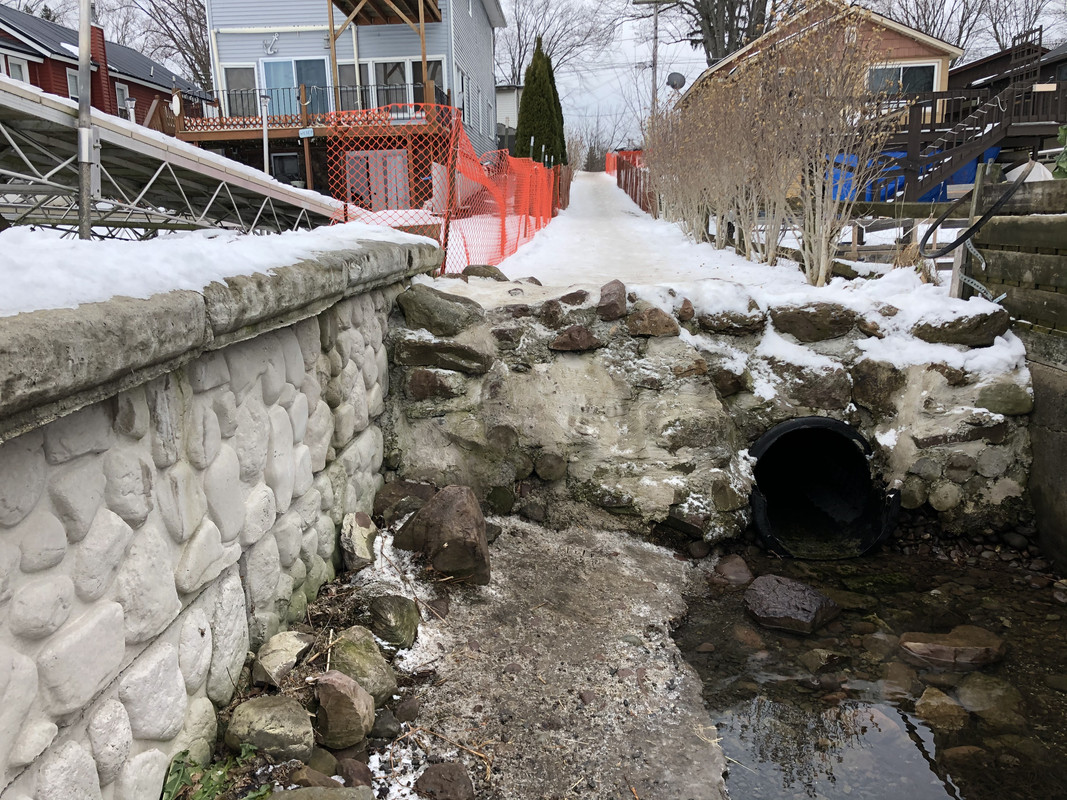 E8461A8D-A9CA-4DFC-ACA3-9B85E7829154