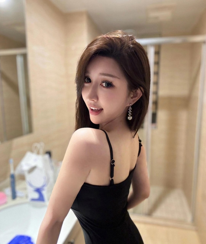 桃園深夜娛樂火辣正妹互動氛圍圖
