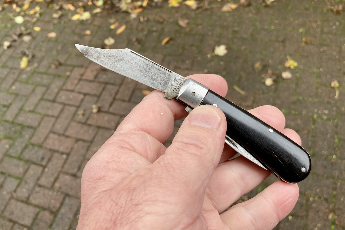 AD481901-AB51-48EB-9BEF-10361FD53403