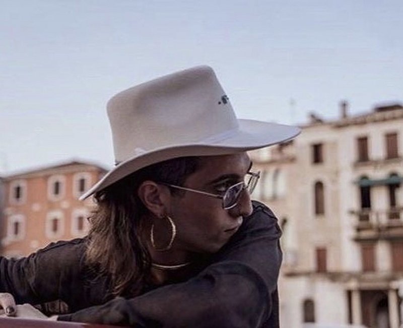 D3523805-37C9-41CF-83BA-AE3D6E664959