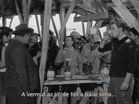 A tető (Il tetto) (1956) 1080p WEBRip x264 HUNSUB MKV - fekete-fehér olasz-francia filmdráma, 97 perc I3
