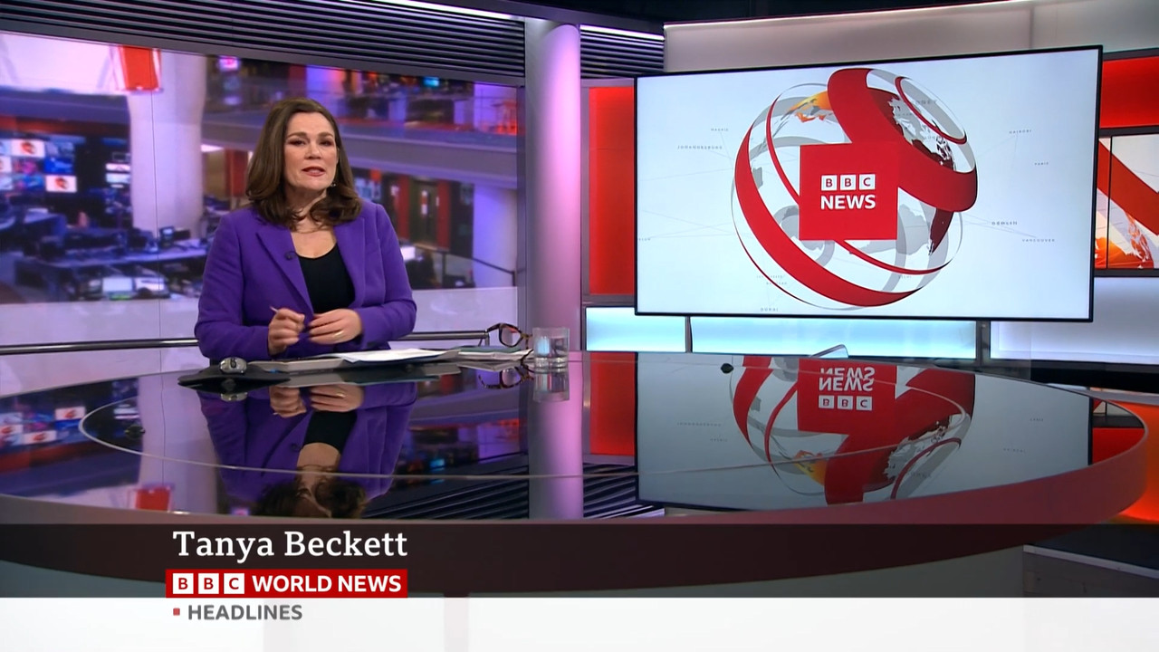 01.14 - 06.00.00 - BBC World News. News. Reporting on the day's inter....ts_snapshot_07.08.452