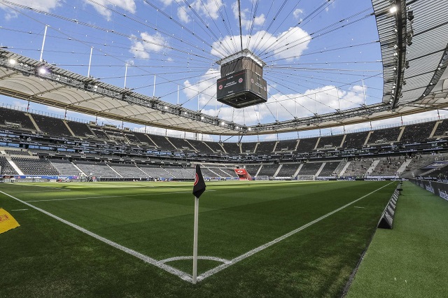 4 4