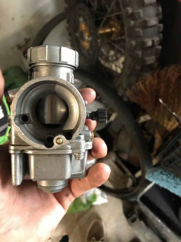 59242F71-8543-44A6-A7A4-8648F181AF1B