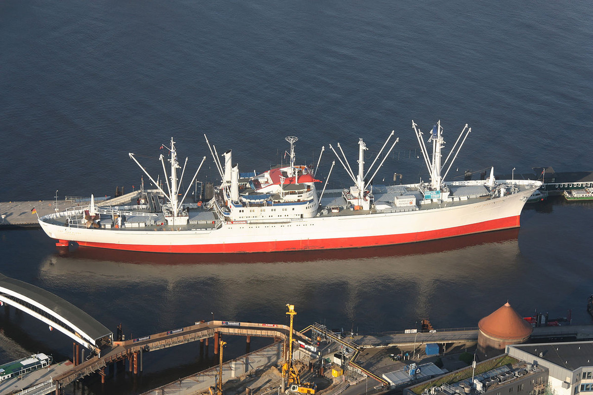 1280px-Phb-dt-7976-Cap-San-Diego.jpg