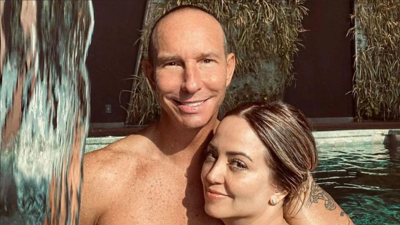 Andrea Legarreta arremete contra quienes la critican por vacacionar con su ex