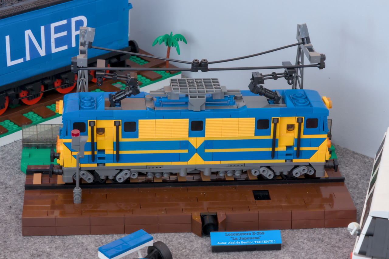 IMG 5073 customs Varios