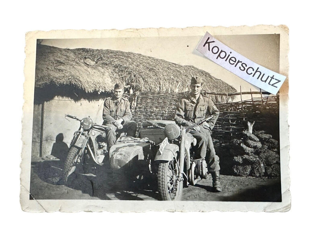 Altes Foto-Soldaten-Motorräder-Kennung-WW2