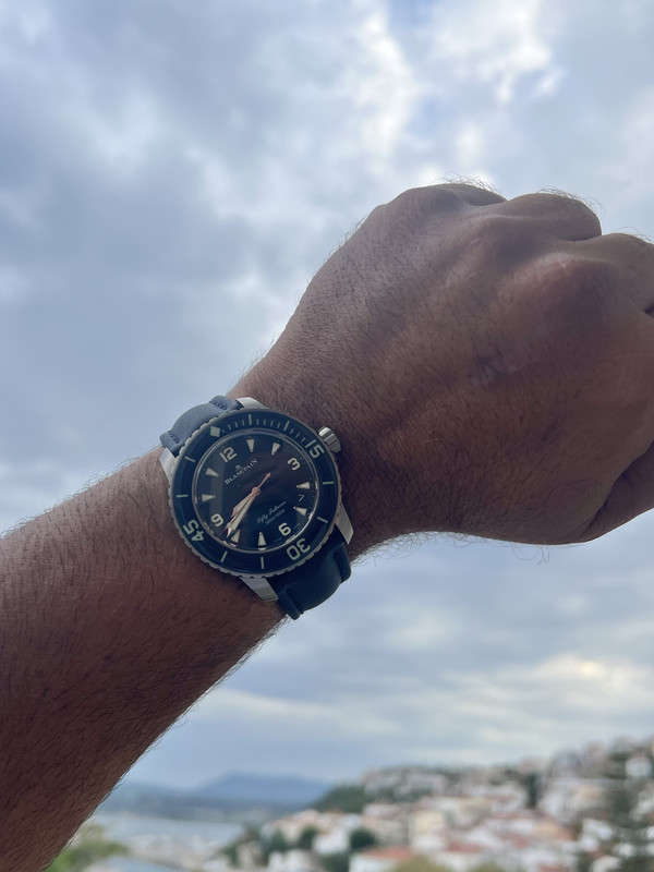 1B6C0932-E516-484F-93C4-60298688F815