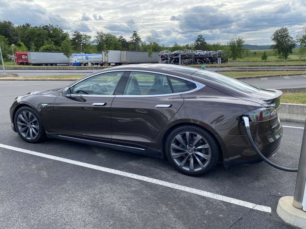 5485B4ED-CE29-4E84-91E4-176BCE1EEFEE