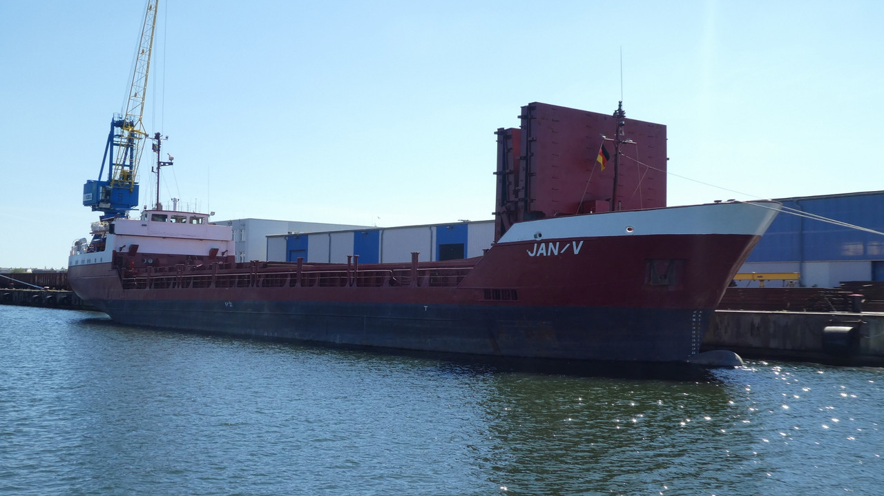 P1210724 (1940x1090)