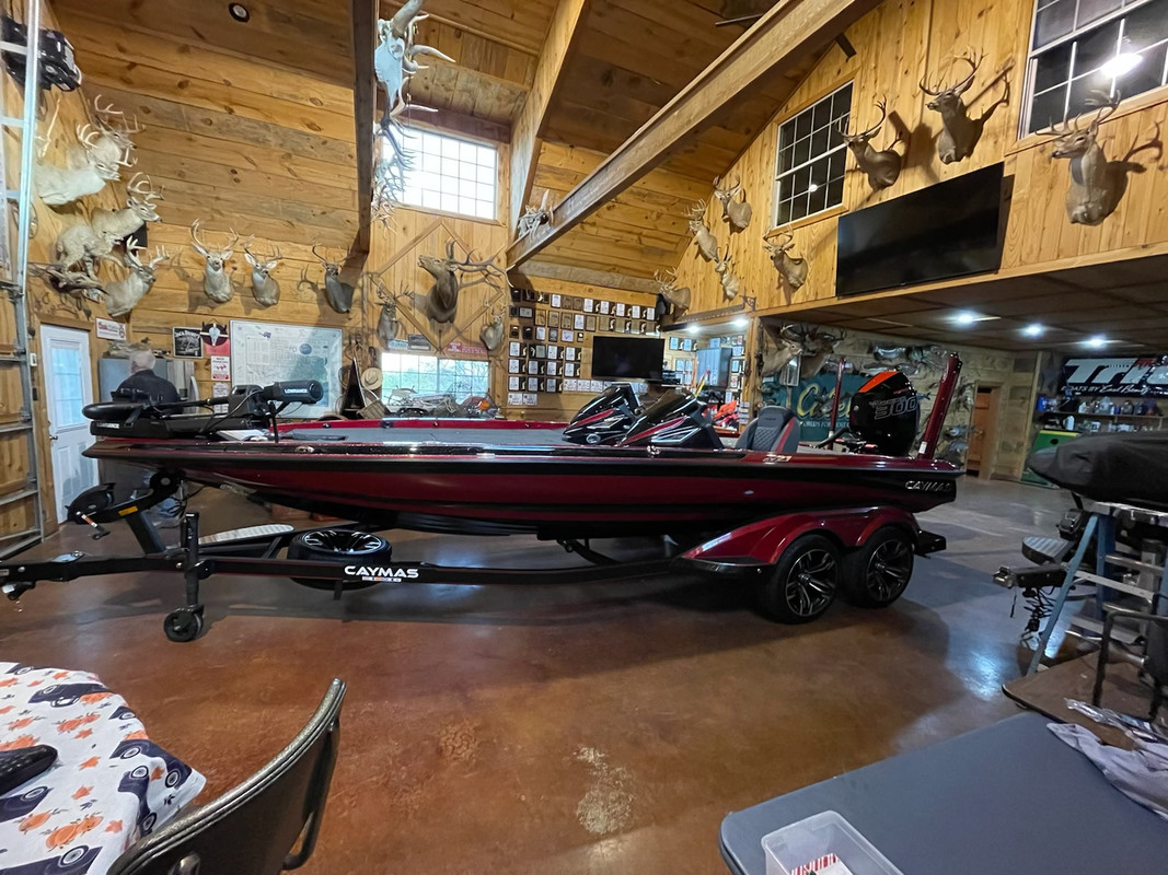 EB8A7D61-205C-4B34-AA41-722593C4388E