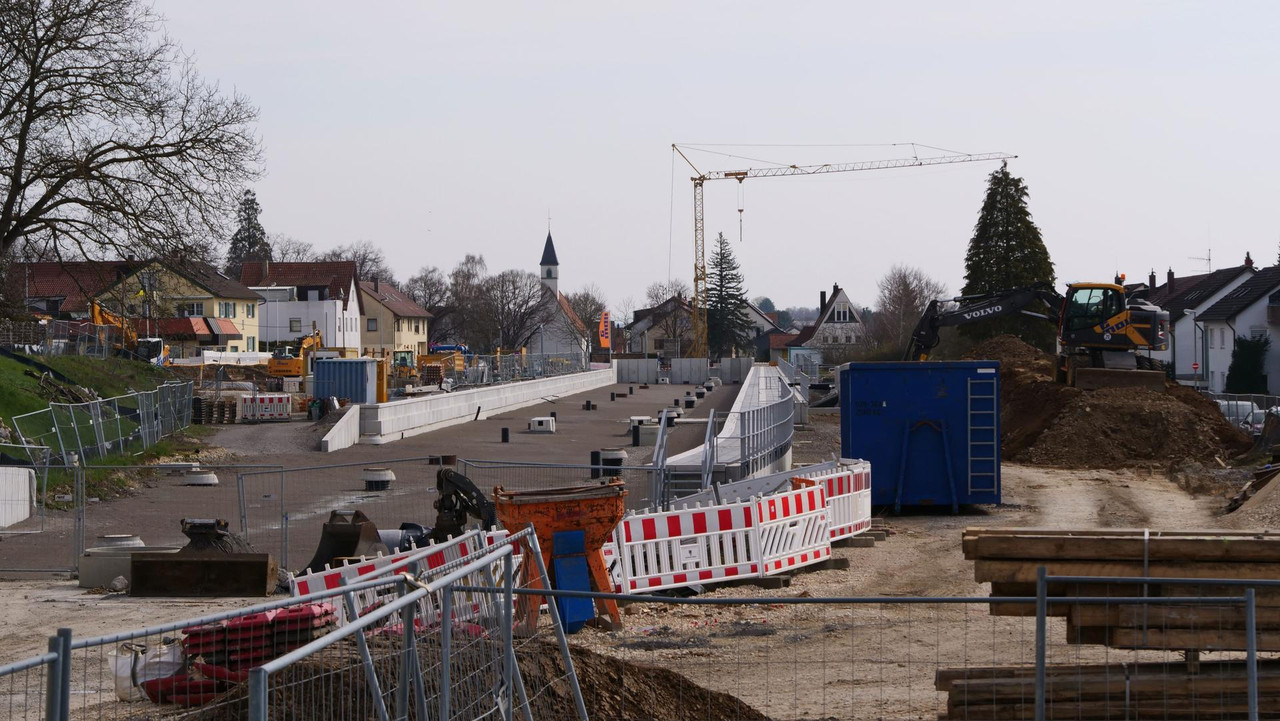 [Bild: 030426-111500-241b.jpg]