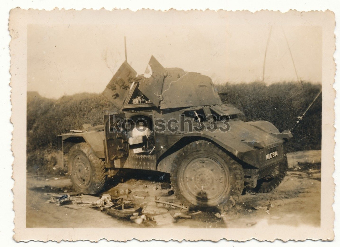 Foto Panhard Panzerwagen Wrack französischer Rad