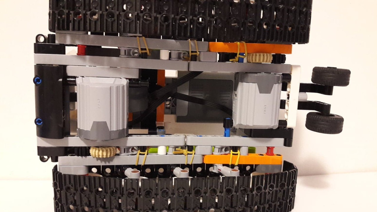 44327446_246567062679337_1956647260217409536_n