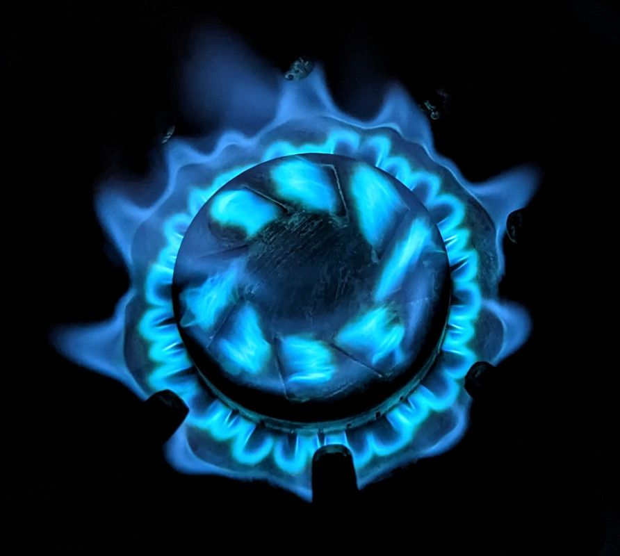 PXL_20230321_183229961.NIGHT~2