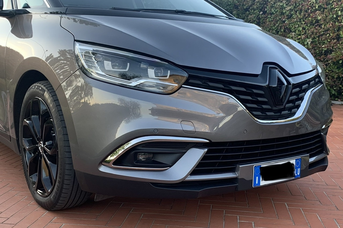 06C82B84-BA5D-4533-A094-C54454955F61