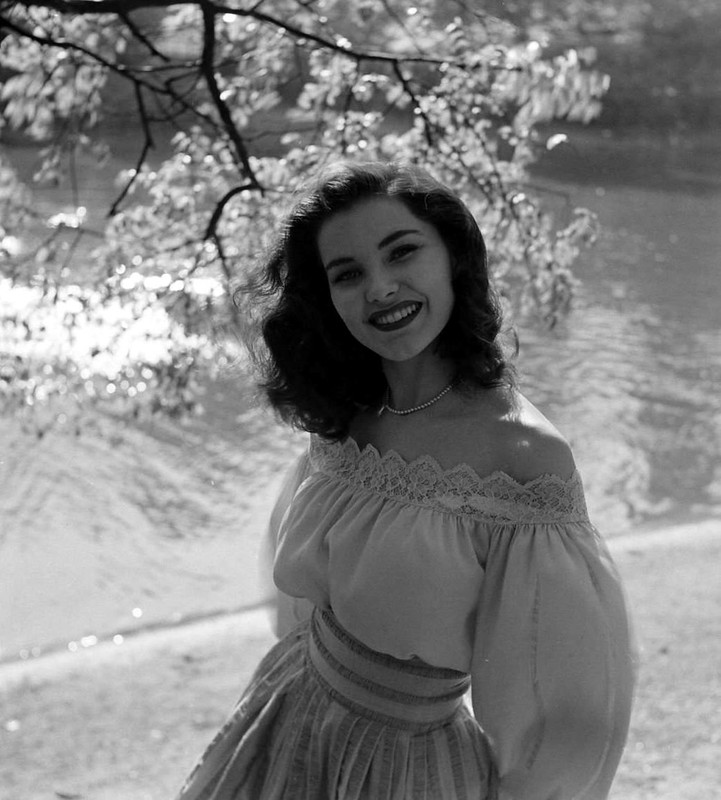 debra_paget_309