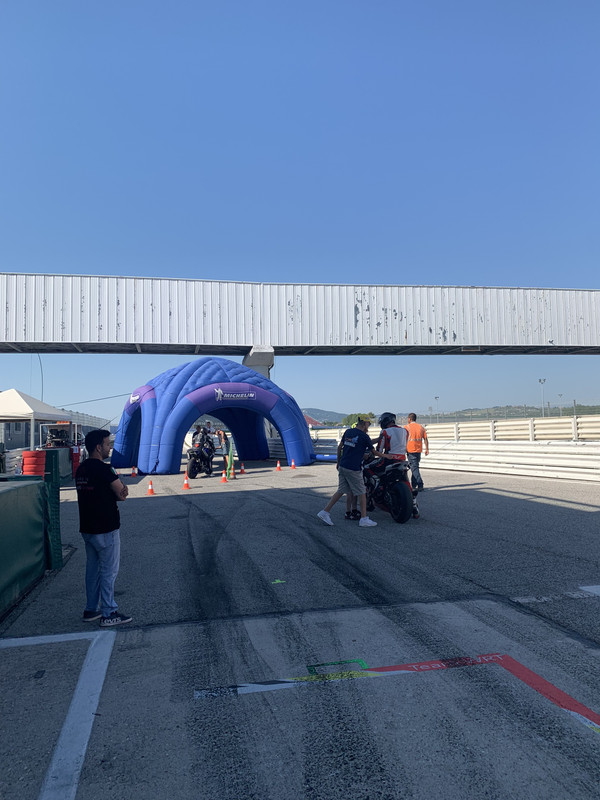 FB506747-F9D8-4B1A-AC4F-AEAF510E4E92