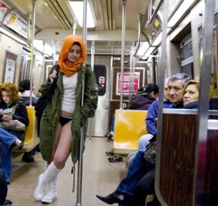 C:\Users\lenovo\Pictures\Saved Pictures\muslim woman\Sexy Funny Hijab Muslim Girl.jpg