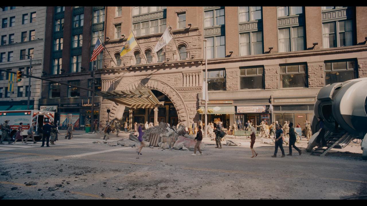 mpv-shot_Superman.2025.Hybrid.2160p.UHD.BDRemux.HDR10 .DV.HEVC-Нечипорук_01_54_50_0010