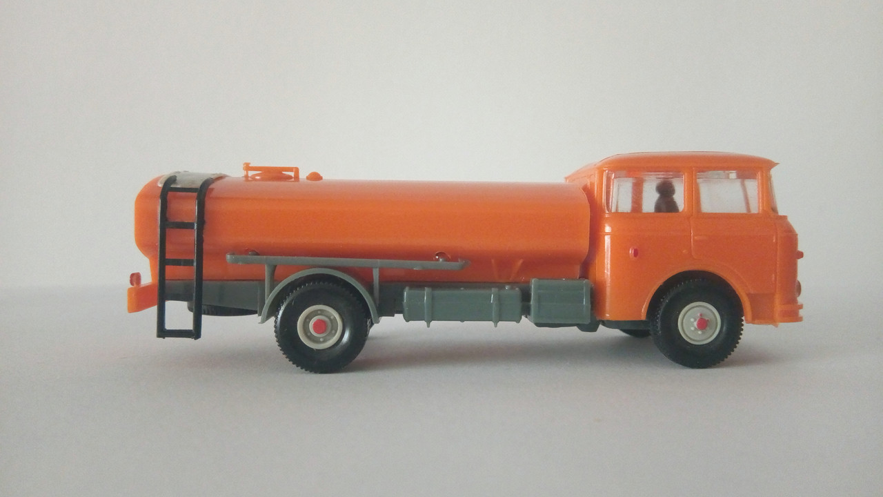 Macht (9497)