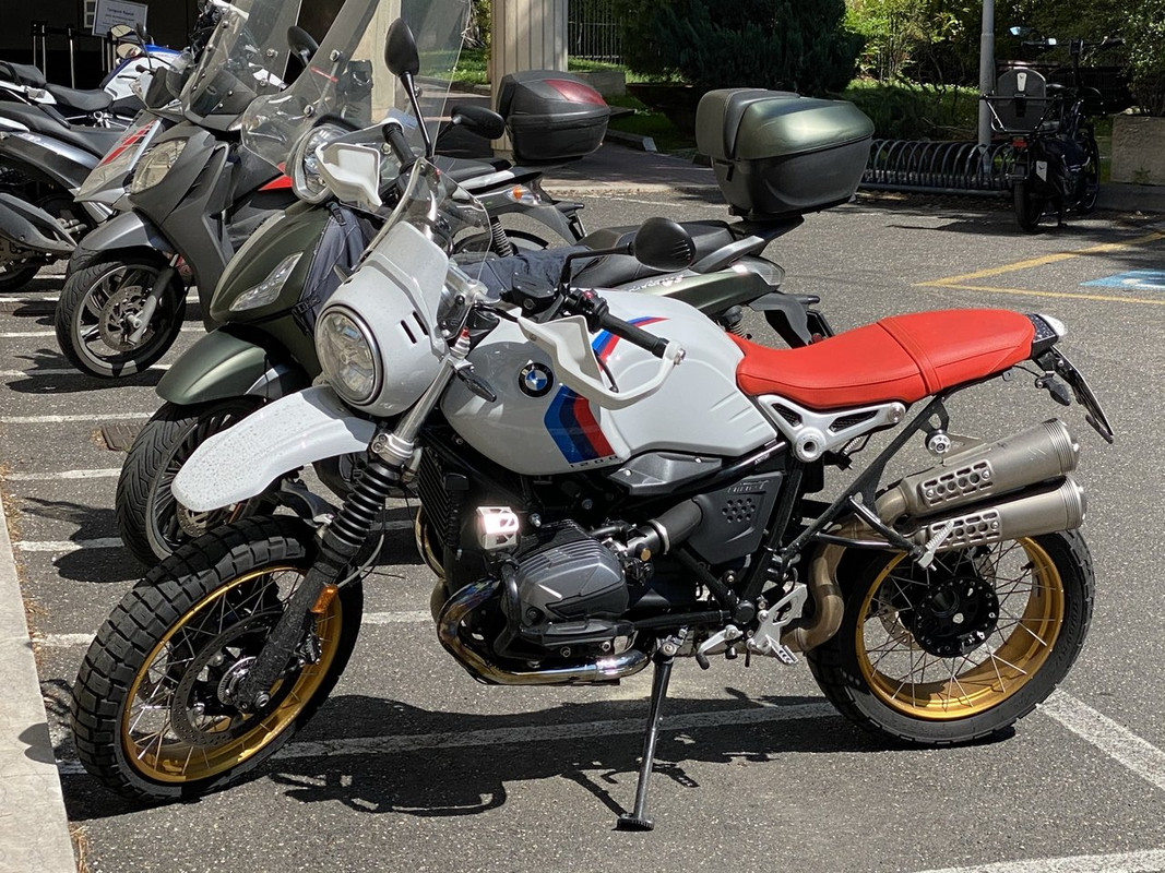 37D7BFB2-E463-47F4-8C76-41C187879975