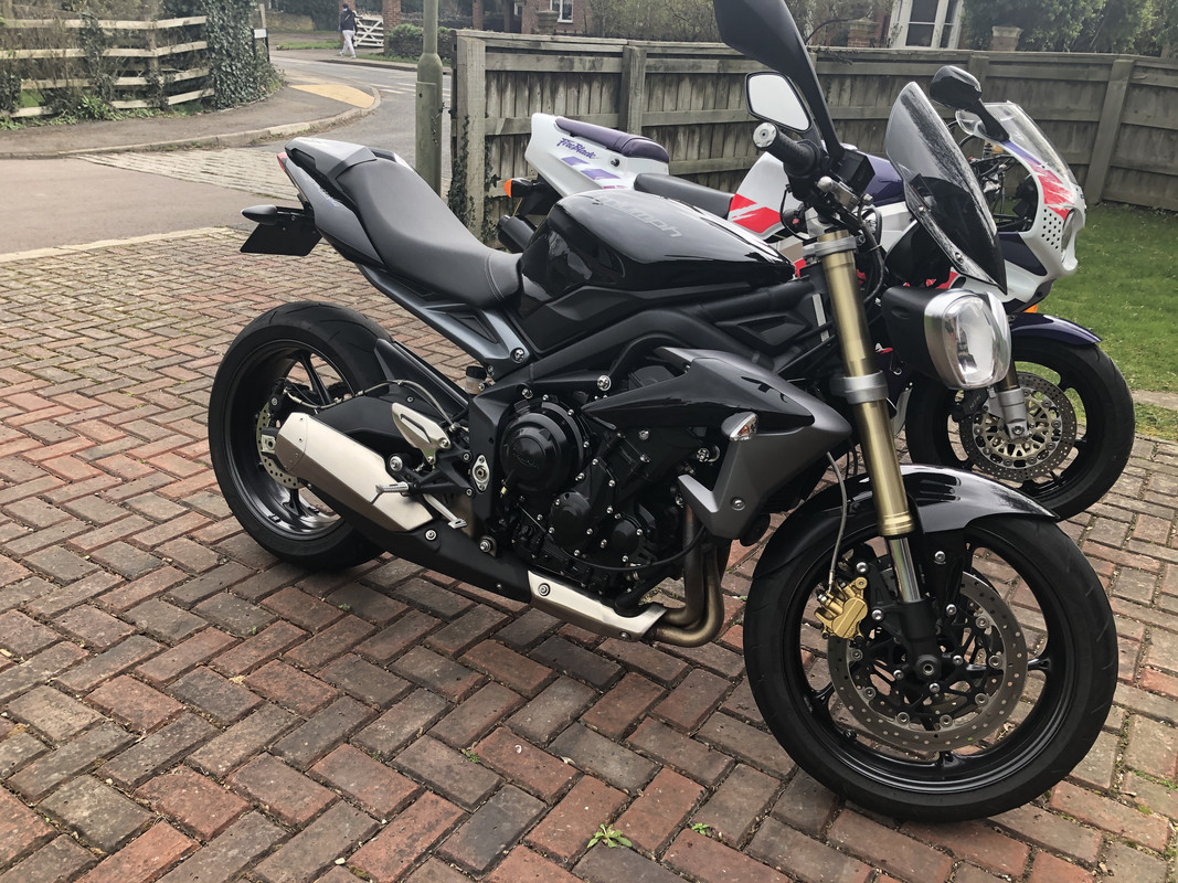 8A2C1CD3-62F3-4252-9CFA-E888230E8717