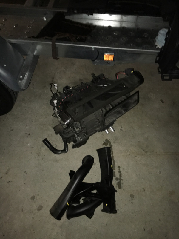 FC2DC3BB-60D8-45C3-9B17-0332569B0B7D